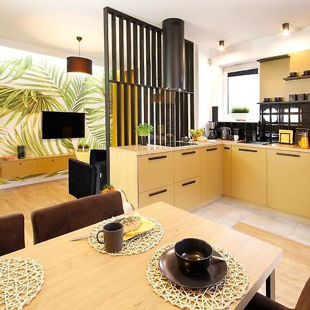 W&K Apartments - Gold Suite - Faktura Vat, Parking Koszalin Exteriör bild